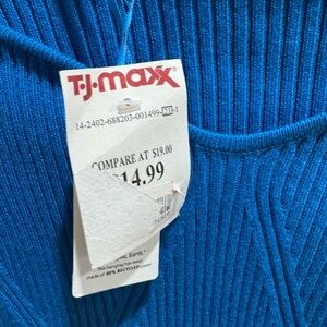 Pink Rose Vibrant Blue Women's Turtleneck Sweater